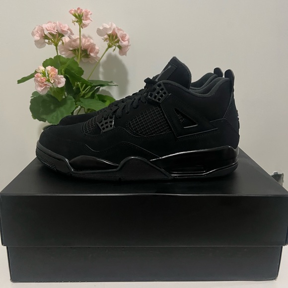 Jordan 4 ‘ Black Cats ‘ - Picture 1 of 6